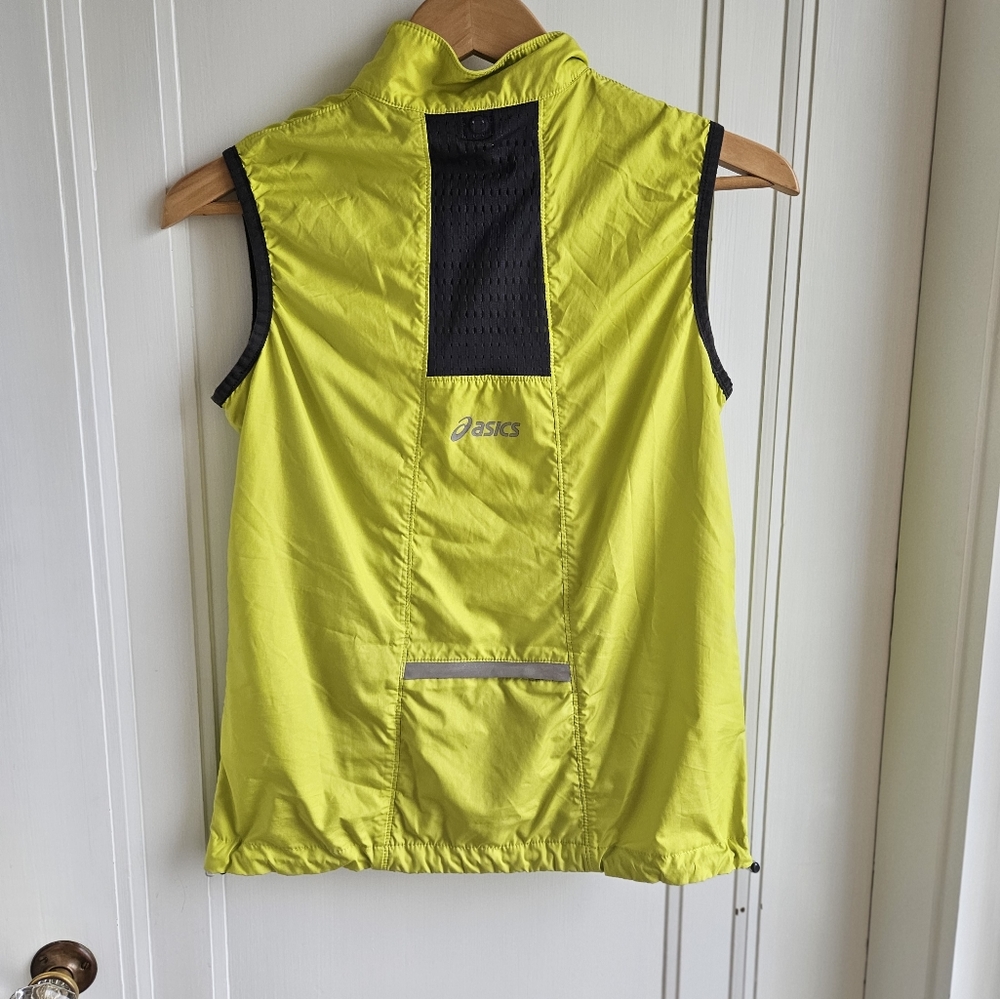 ASICS Women's 2-n-1 Jacket - Picture 6 of 16